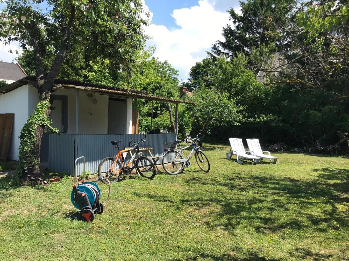 Retro ház Affittacamere Balatonszabadi Fürdőtelep Esterno foto